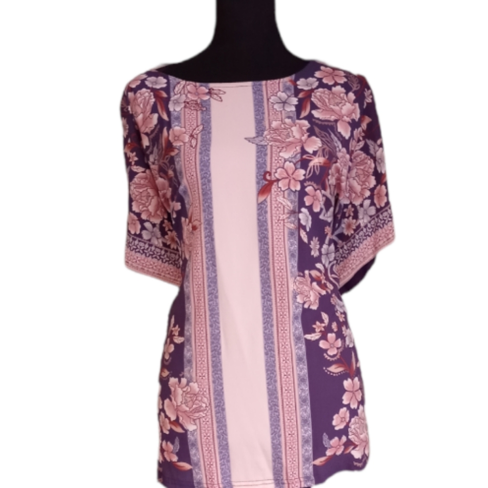 Westport Floral Cute NAVY & TAN Multi Color Pullover Style Scoop Neck Top NWT